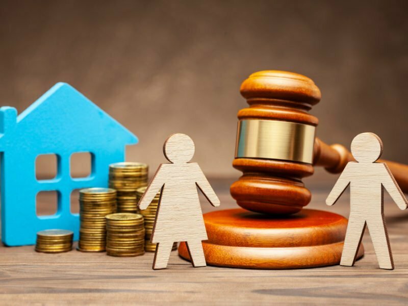 How Is Property and Debt Split in a Divorce?